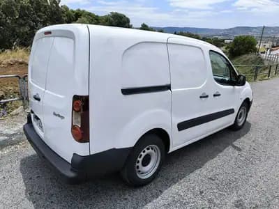 Sell Citroën Berlingo 1.6 HDI L2 3L FRIO + ISOTERMICA 2016 - 14950 EUR, 292742 km - AUTO.MOTO.pt