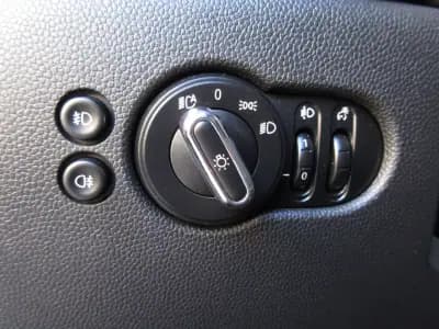 Sell MINI 2021 - 18990 EUR, 97000 km - AUTO.MOTO.pt