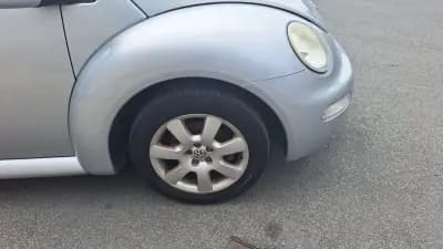 Vendo Volkswagen New Beetle Cabriolet 2004 - 9890 EUR, 127830 km - AUTO.MOTO.pt
