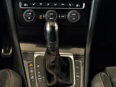 Sell Volkswagen Golf 2015 - 24990 EUR, 162000 km - AUTO.MOTO.pt