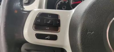 Vendo Volkswagen New Beetle 2015 - 14950 EUR, 156200 km - AUTO.MOTO.pt