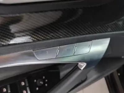 Vendo Audi A6 2018 - 26950 EUR, 198000 km - AUTO.MOTO.pt