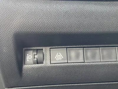 Sell Peugeot 2008 2022 - 21900 EUR, 20342 km - AUTO.MOTO.pt