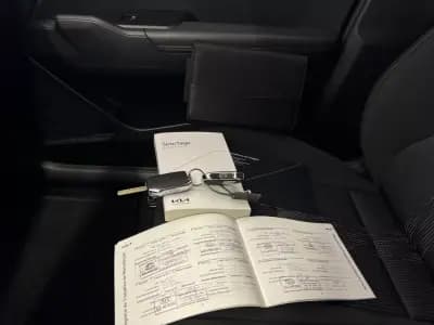 Vendo Kia Sportage 2022 - 23990 EUR, 38151 km - AUTO.MOTO.pt