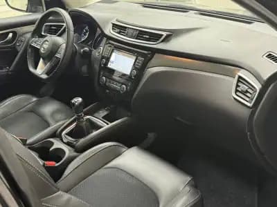 Sell Nissan Qashqai 2017 - 16890 EUR, 117000 km - AUTO.MOTO.pt