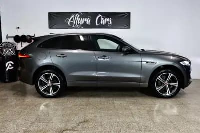 Sell Jaguar F-Pace 2018 - 33900 EUR, 70000 km - AUTO.MOTO.pt