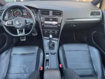 Vendo Volkswagen Golf 2015 - 16900 EUR, 139035 km - AUTO.MOTO.pt