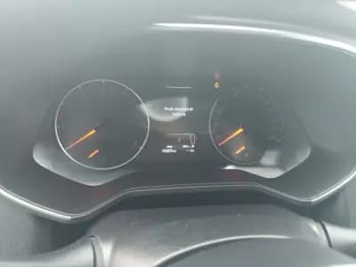 Vendo Renault Clio 2020 - 13990 EUR, 94621 km - AUTO.MOTO.pt