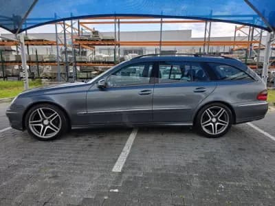 Vendo Mercedes-Benz E 220 2007 - 8990 EUR, 330000 km - AUTO.MOTO.pt