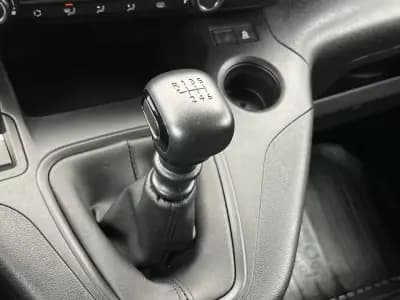 Sell Toyota Proace 2022 - 14400 EUR, 158000 km - AUTO.MOTO.pt