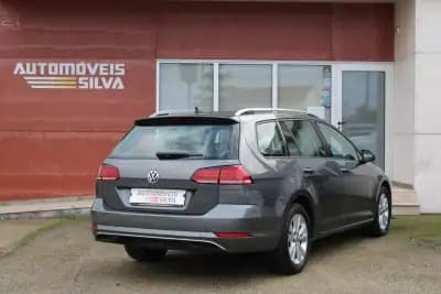 Sell Volkswagen Golf Variant 2020 - 14990 EUR, 173000 km - AUTO.MOTO.pt