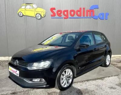 Vendo Volkswagen Polo 2015 - 8750 EUR, 140000 km - AUTO.MOTO.pt