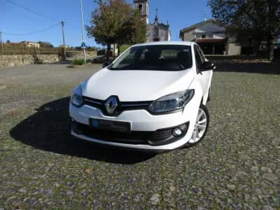 Vendo Renault Mégane 2015 - 8990 EUR, 198000 km - AUTO.MOTO.pt