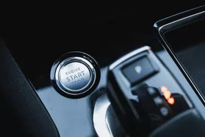 Vendo Peugeot 5008 2021 - 24000 EUR, 115000 km - AUTO.MOTO.pt