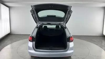 Vendo Opel Astra Sports Tourer 2017 - 8999 EUR, 120000 km - AUTO.MOTO.pt