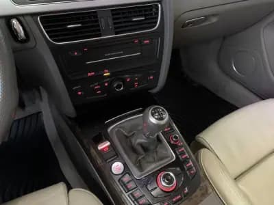 Sell Audi A5 Cabrio 2011 - 16750 EUR, 270761 km - AUTO.MOTO.pt