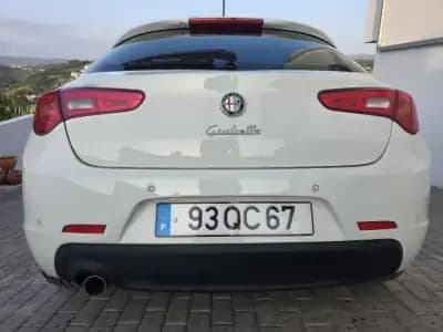 Sell Alfa Romeo Giulietta 2015 - 13500 EUR, 148000 km - AUTO.MOTO.pt