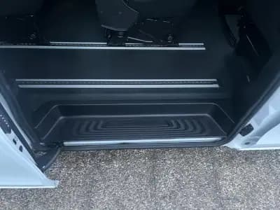 Vendo Mercedes-Benz Vito Tourer 2018 - 24900 EUR, 170000 km - AUTO.MOTO.pt