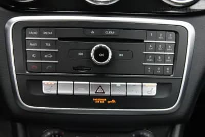 Sell Mercedes-Benz CLA 180 2016 - 15990 EUR, 215975 km - AUTO.MOTO.pt