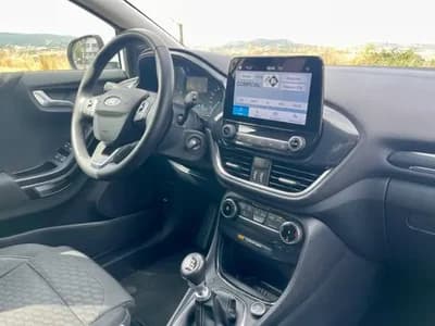 Vendo Ford Puma 2022 - 18780 EUR, 99700 km - AUTO.MOTO.pt