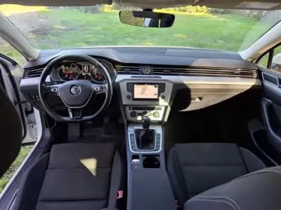 Sell Volkswagen Passat 2016 - 14500 EUR, 181600 km - AUTO.MOTO.pt