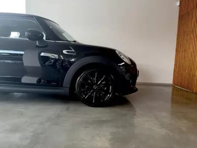 Vendo MINI One 2016 - 12999 EUR, 132000 km - AUTO.MOTO.pt