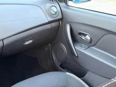 Sell Dacia Logan MCV 2019 - 9900 EUR, 114236 km - AUTO.MOTO.pt