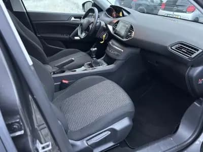 Sell Peugeot 308 2020 - 15500 EUR, 73870 km - AUTO.MOTO.pt