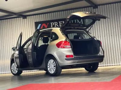 Vendo Renault Clio Break 2012 - 6500 EUR, 190800 km - AUTO.MOTO.pt