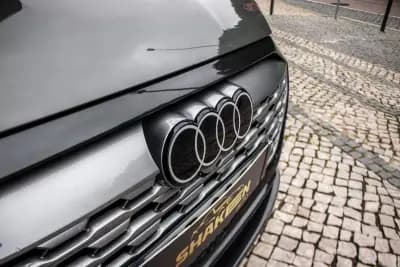 Vendo Audi Q8 e-Tron Sportback 2023 - 52900 EUR, 34353 km - AUTO.MOTO.pt