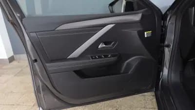 Vendo Opel Astra Sports Tourer 2024 - 24850 EUR, 24000 km - AUTO.MOTO.pt