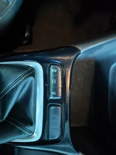 Vendo Opel Crossland X 2019 - 11950 EUR, 65500 km - AUTO.MOTO.pt