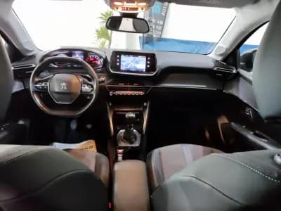 Sell Peugeot 208 2018 - 13990 EUR, 37000 km - AUTO.MOTO.pt