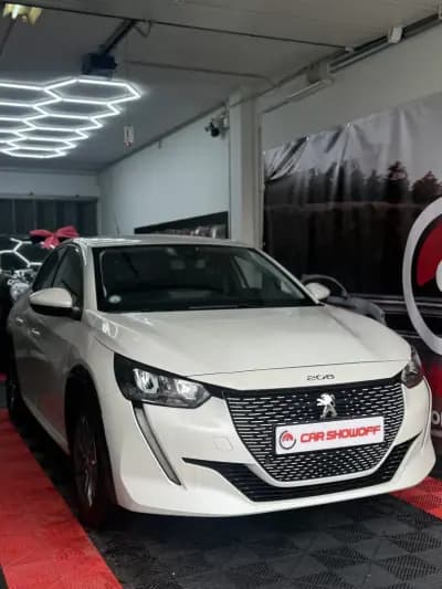 Sell Peugeot e-208 2022 - 19500 EUR, 62500 km - AUTO.MOTO.pt