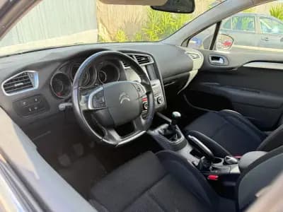 Vendo Citroën C4 2017 - 10900 EUR, 117000 km - AUTO.MOTO.pt