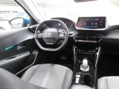 Sell Peugeot e-208 2021 - 18000 EUR, 85265 km - AUTO.MOTO.pt