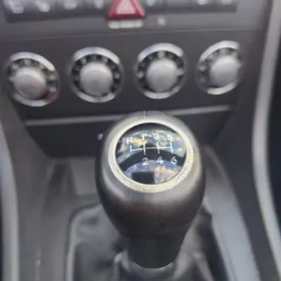 Sell Mercedes-Benz SLK 200 2008 - 14000 EUR, 201000 km - AUTO.MOTO.pt