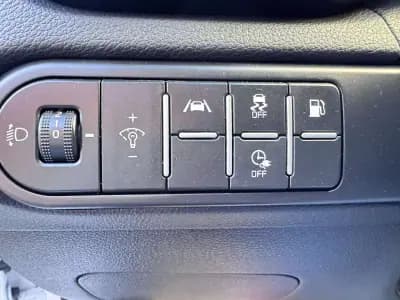 Vendo Kia Ceed SW 2023 - 22750 EUR, 83000 km - AUTO.MOTO.pt