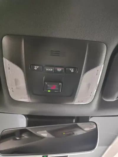 Sell Toyota Corolla 2021 - 21550 EUR, 73400 km - AUTO.MOTO.pt