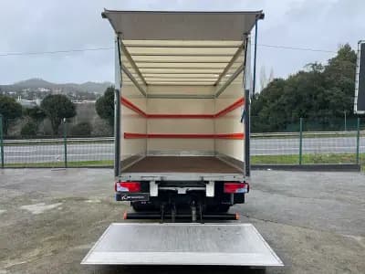 Vendo Mercedes-Benz Sprinter 2023 - 49750 EUR, 54000 km - AUTO.MOTO.pt