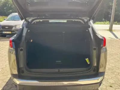 Vendo Peugeot 3008 2018 - 19900 EUR, 138000 km - AUTO.MOTO.pt