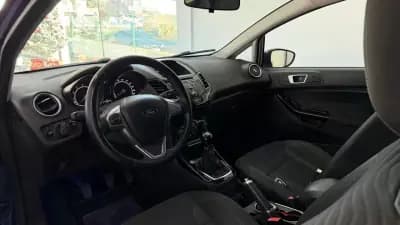 Sell Ford Fiesta 2015 - 8990 EUR, 144693 km - AUTO.MOTO.pt