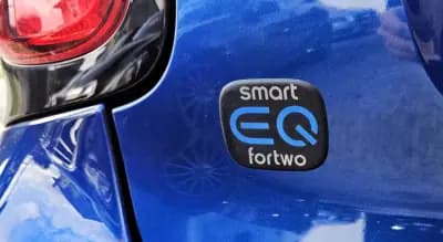 Vendo Smart Fortwo Cabrio 2021 - 12999 EUR, 30000 km - AUTO.MOTO.pt