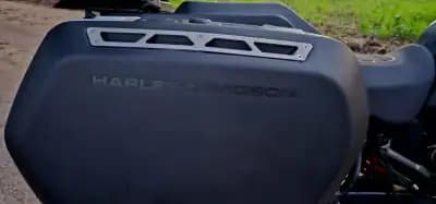 Vendo mota Harley-Davidson 2022 - 17990 EUR, 10400 km - AUTO.MOTO.pt