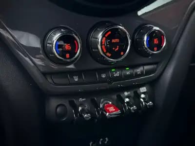 Vendo MINI Countryman 2018 - 18250 EUR, 159000 km - AUTO.MOTO.pt