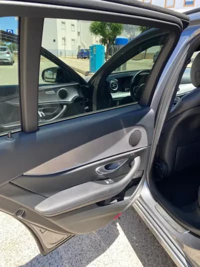 Vendo Mercedes-Benz E 300 2019 - 32500 EUR, 79783 km - AUTO.MOTO.pt