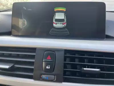 Vendo BMW 318 2015 - 13900 EUR, 260000 km - AUTO.MOTO.pt