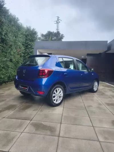 Vendo Dacia Sandero 2020 - 10400 EUR, 108000 km - AUTO.MOTO.pt
