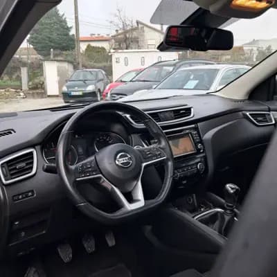Sell Nissan Qashqai 2018 - 17650 EUR, 57000 km - AUTO.MOTO.pt