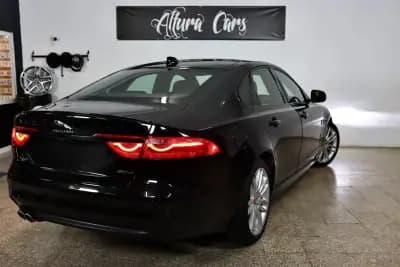 Vendo Jaguar XF 2016 - 25900 EUR, 63375 km - AUTO.MOTO.pt